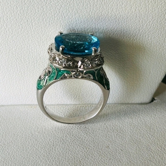 Rare Victoria Wieck Blue Topaz Ring - Picture 4 of 8